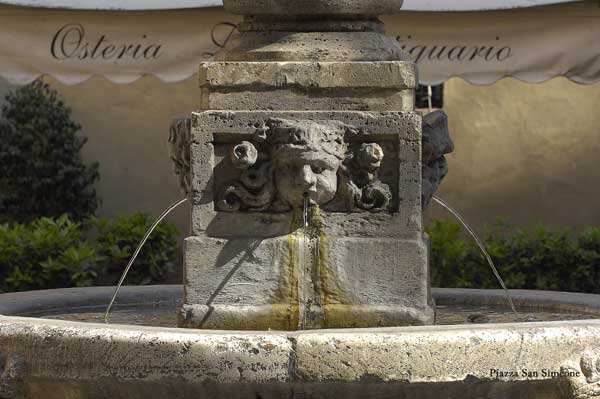 Piazza San Simeone - Roma