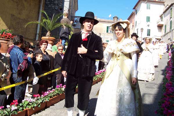 Sfilata delle Vunnelle 2008 in occasione della Festa in Onore di San Michele Arcangelo 2008 "Classe 1956"