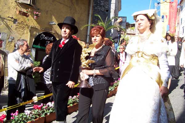 Sfilata delle Vunnelle 2008 in occasione della Festa in Onore di San Michele Arcangelo 2008 "Classe 1956"