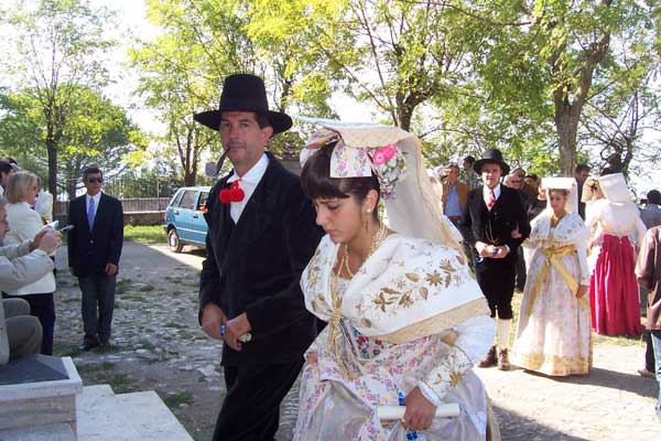 Sfilata delle Vunnelle 2008 in occasione della Festa in Onore di San Michele Arcangelo 2008 "Classe 1956"
