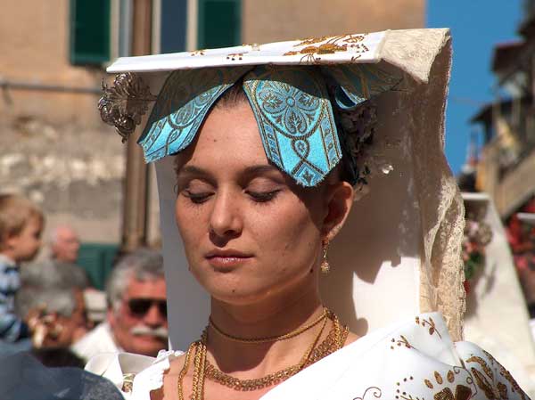 Sfilata delle Vunnelle Montecelio 2008 - Foto di Luciano Fioravanti