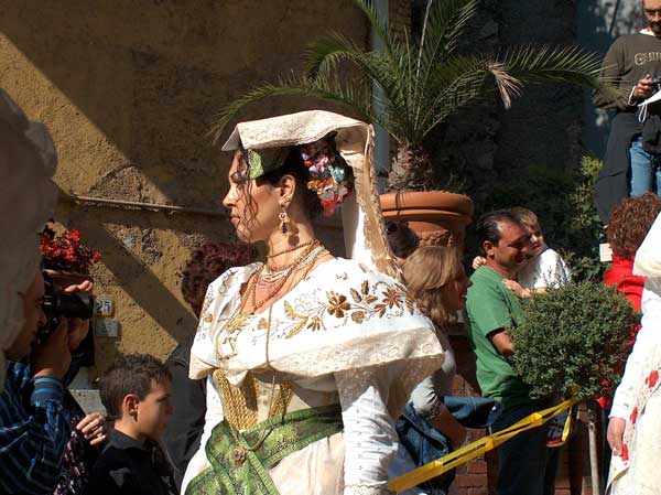 Sfilata delle Vunnelle Montecelio 2008 - Foto di Luciano Fioravanti