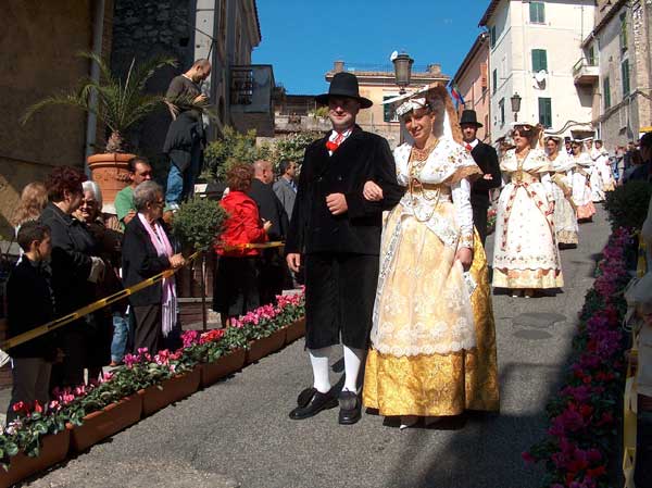 Sfilata delle Vunnelle Montecelio 2008 - Foto di Luciano Fioravanti