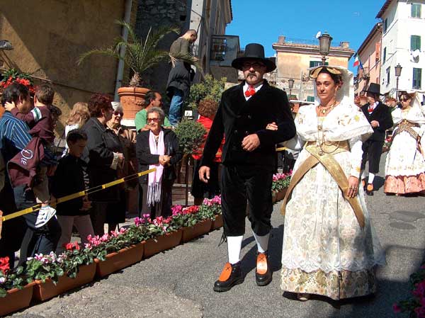 Sfilata delle Vunnelle Montecelio 2008 - Foto di Luciano Fioravanti