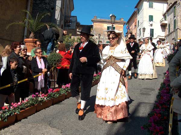 Sfilata delle Vunnelle Montecelio 2008 - Foto di Luciano Fioravanti
