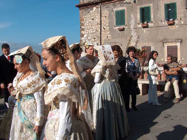 Sfilata delle Vunnelle Montecelio 2008 - Foto di Luciano Fioravanti