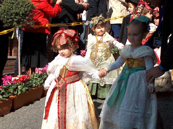 Sfilata delle Vunnelle Montecelio 2008 - Foto di Luciano Fioravanti